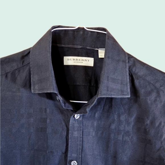 β¨ Vintage Elegance Burberry London Button Down Shirt β¨ - Picture 4 of 8